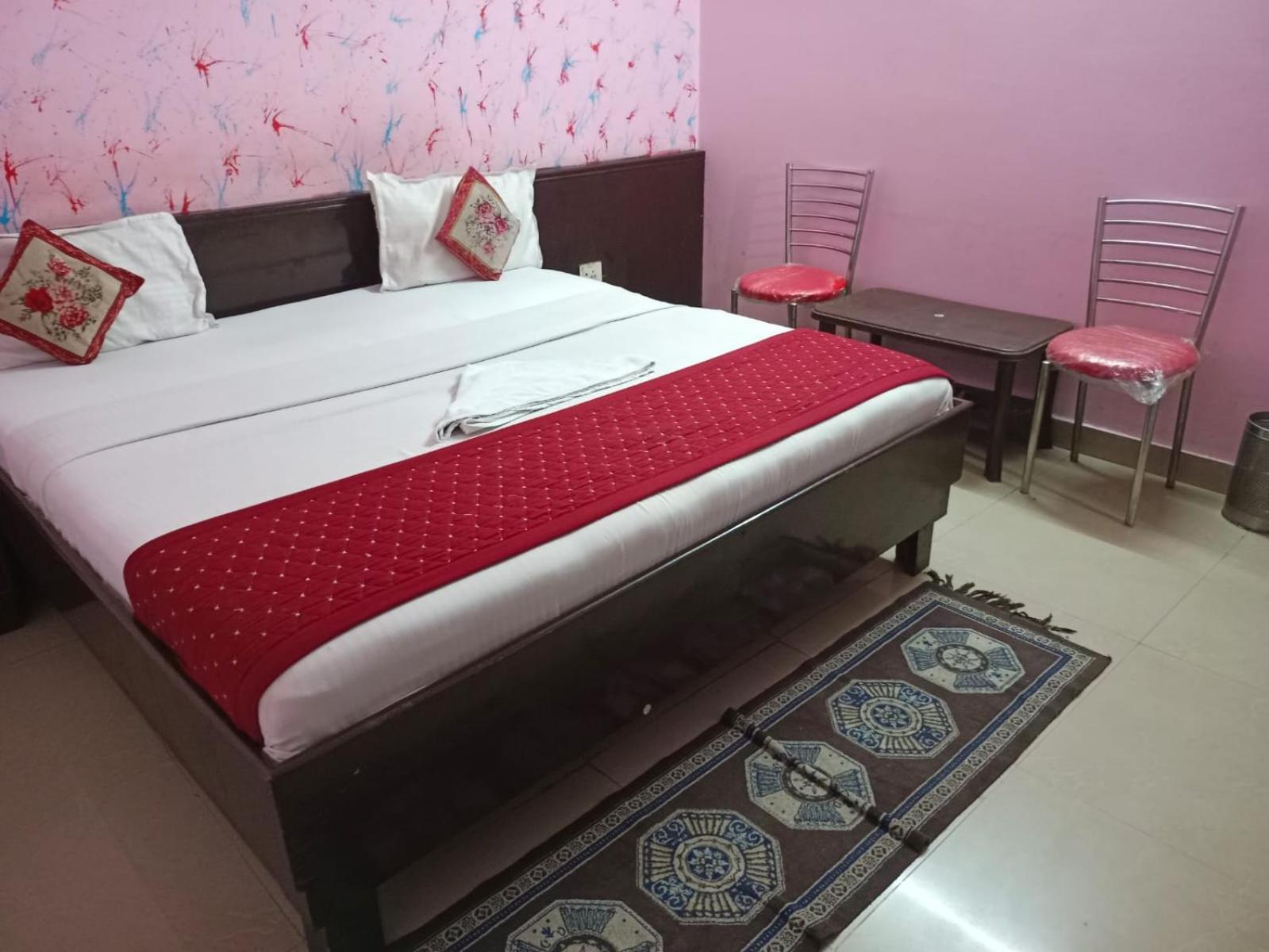 Airport Hotel Pariksheet Inn New Delhi Exterior photo