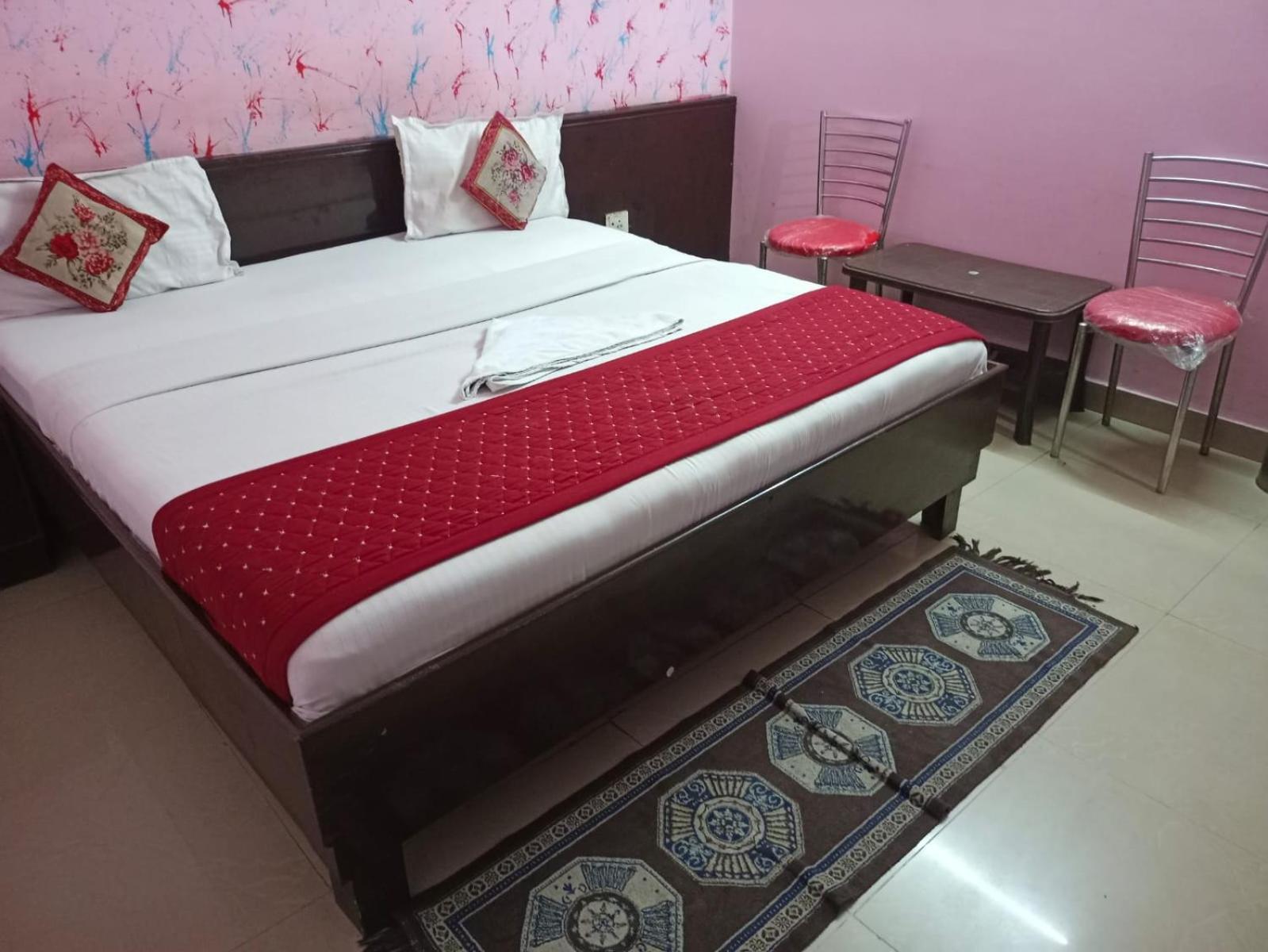 Airport Hotel Pariksheet Inn New Delhi Exterior photo